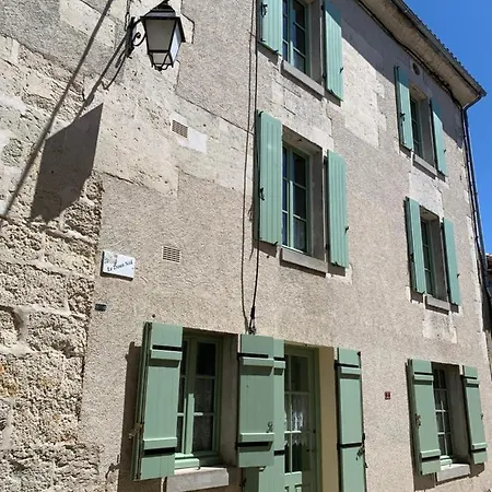 Le Doux Nid La Romantique Pensión Saint-Aulaye-Puymangou