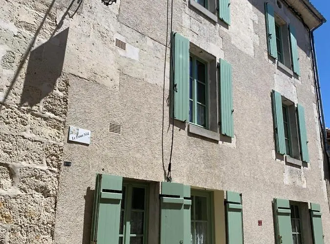 Le Doux Nid La Romantique Penzion Saint-Aulaye-Puymangou